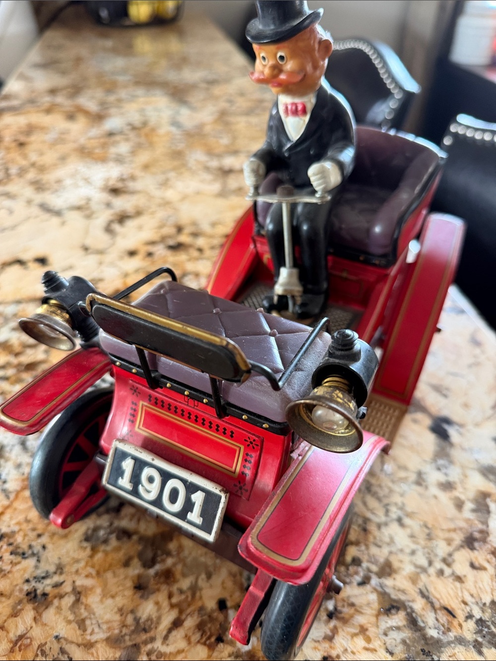Rare Vintage 1950s/1960s Japanese Tin Lithograph 1901 Mystery Car